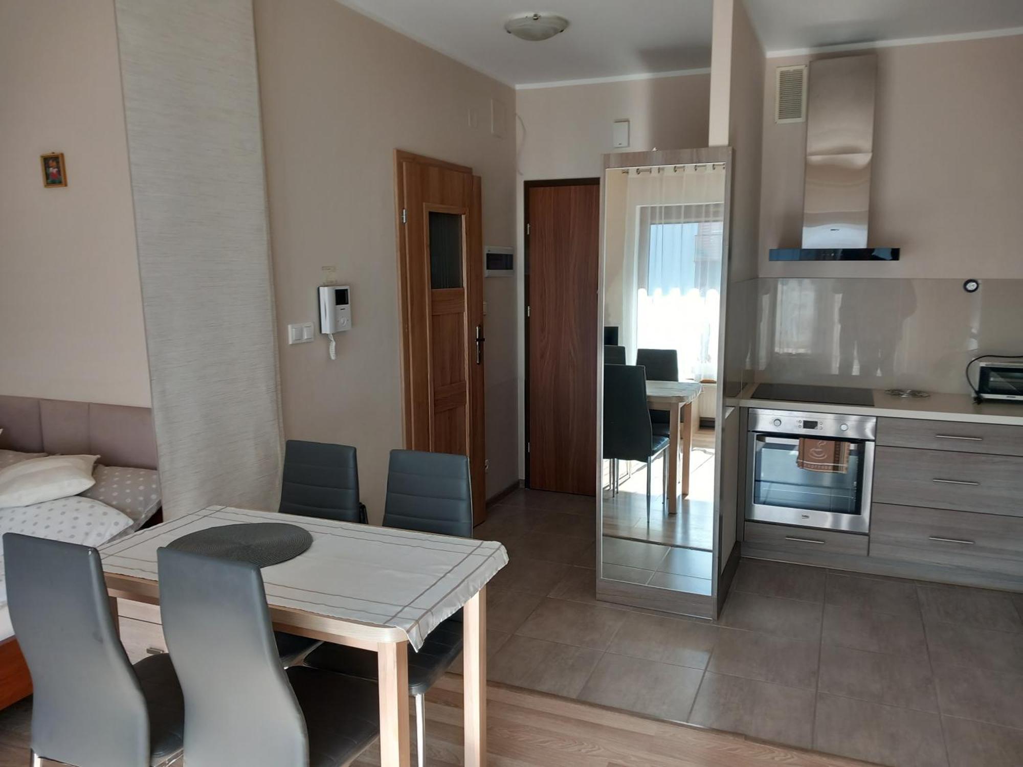 Apartament Jelenia Gora - Cieplice Экстерьер фото