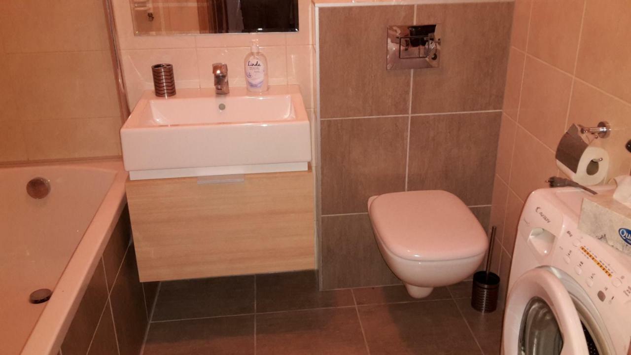 Apartament Jelenia Gora - Cieplice Экстерьер фото